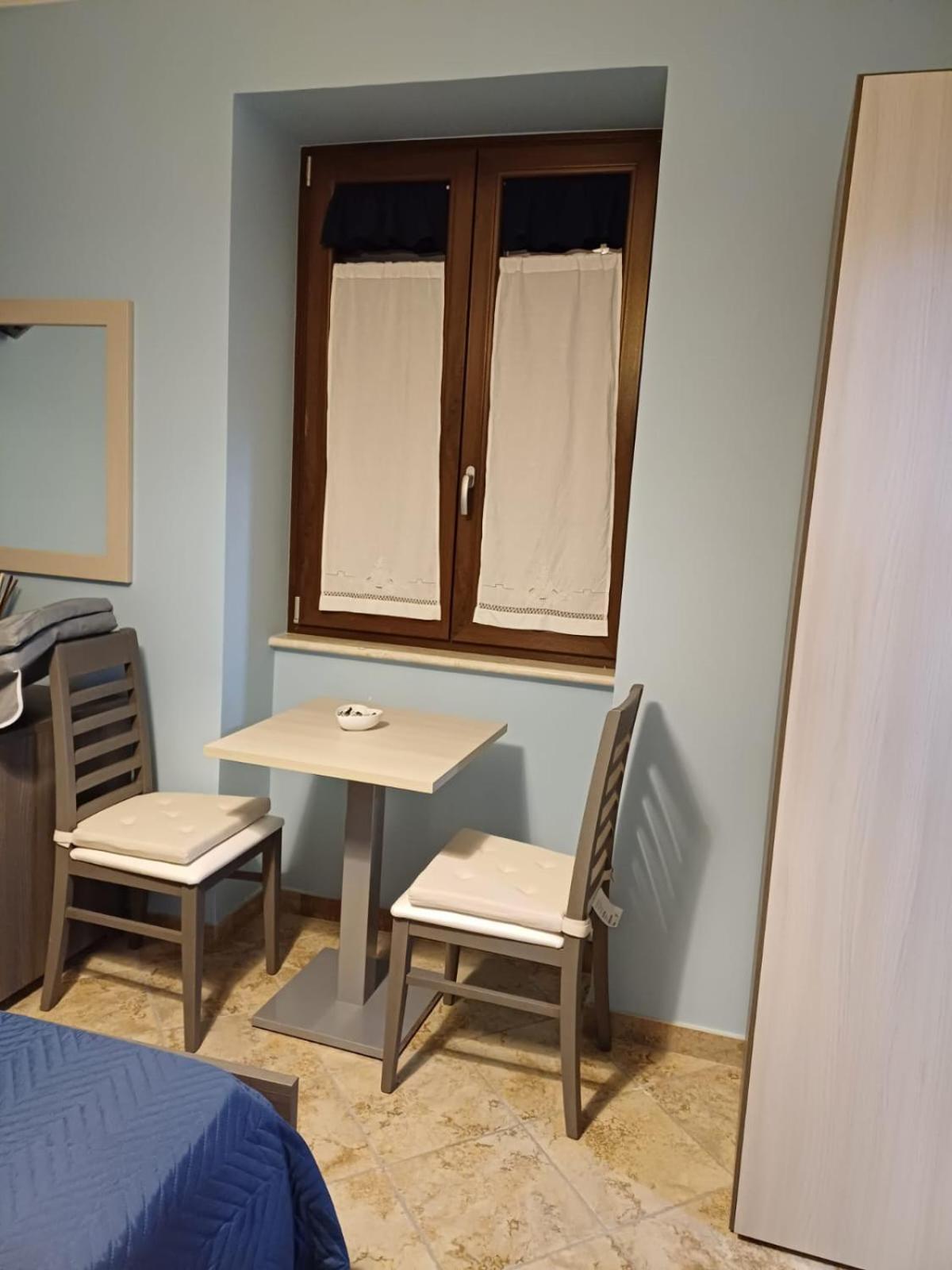 Core A Core Rooms Santo Stefano del Sole Kamer foto